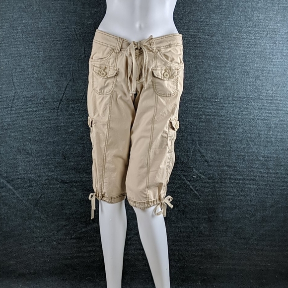 Arizona Jean Company Pants - Juniors Arizona Jeans Co. Capri Cargo Khaki Pants